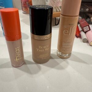 Too Faced Born This Way Foundation - Warm Beige